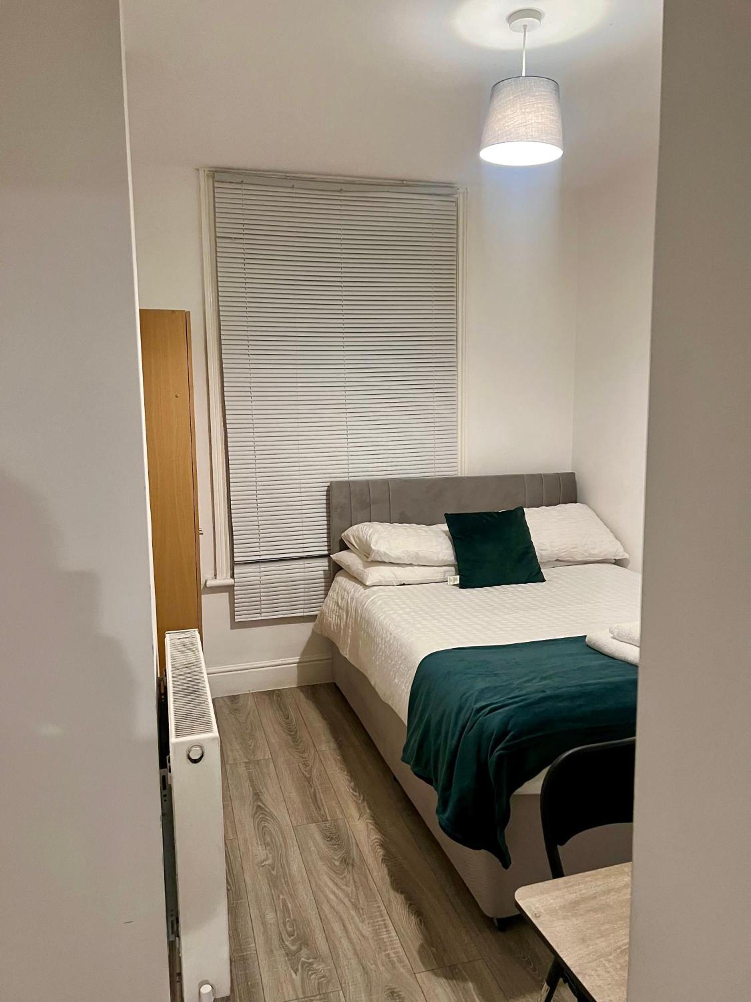 The Coral Guest House 1 Fratton Park بورتسماوث المظهر الخارجي الصورة