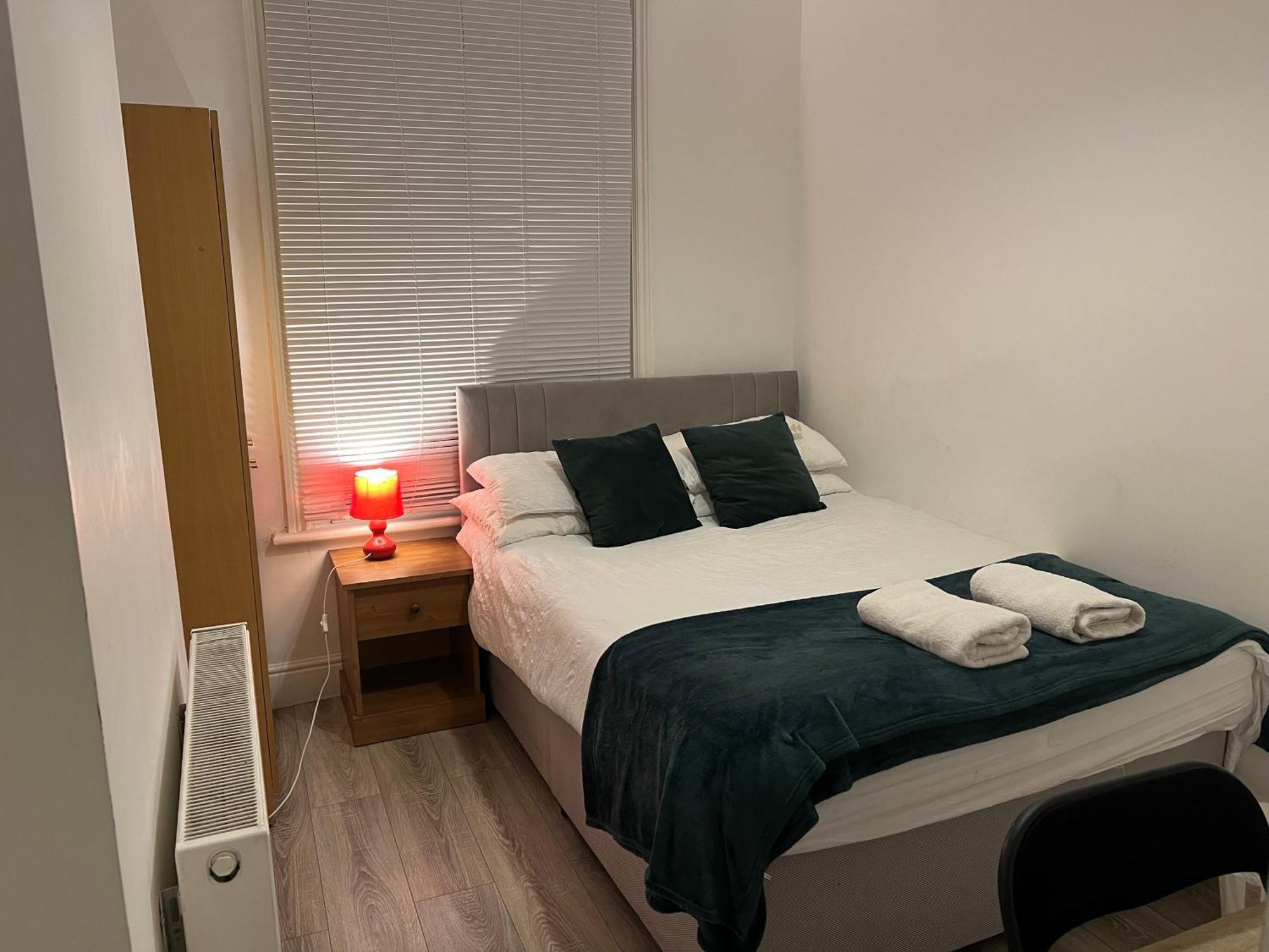 The Coral Guest House 1 Fratton Park بورتسماوث المظهر الخارجي الصورة