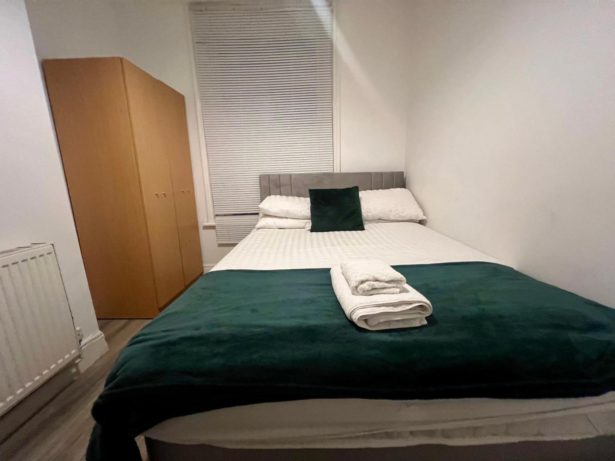 The Coral Guest House 1 Fratton Park بورتسماوث المظهر الخارجي الصورة